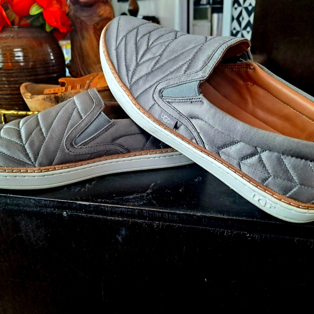 UGG Quilted SATIN SOLEDA Sneakers